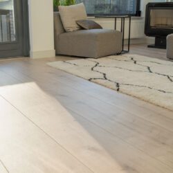 FLOER FLR-1026 LANDHUIS LAMINAAT – LICHTE EIK - Afbeelding 2